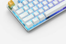 Load image into Gallery viewer, GMMK White Ice Edition - TKL (Pre-Built)